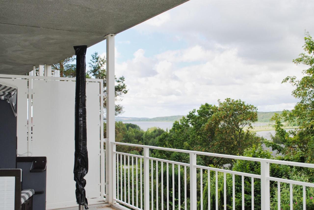 Ferienresidenz Zwei Bodden Fewo2-8 - Balkon, Sauna, Kamin Lietzow Exteriör bild